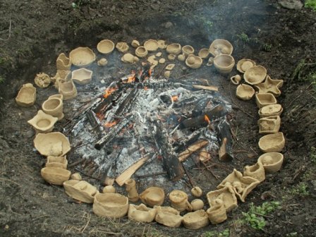 子どもたちのつくった縄文土器♪